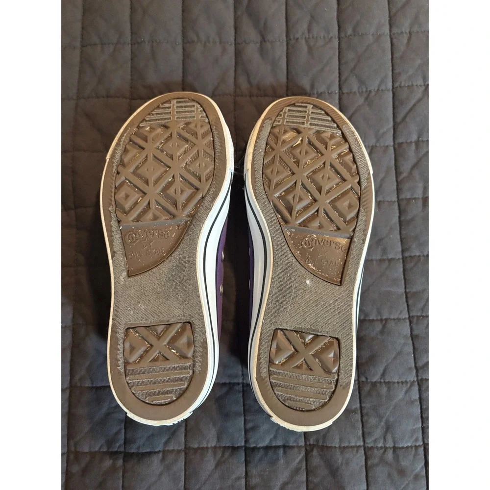 Converse Chuck Taylor All Star Low Top Purple Canvas Sneakers 137837F M4.5‎ W6.5